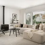 Bianca Elegant 4br Beachside Near Golf, Restaurants & Puerto Banus 別荘