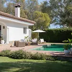 別荘 Bianca Elegant 4br Beachside Near Golf, Restaurants & Puerto Banus