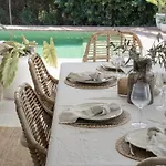 Bianca Elegant 4br Beachside Near Golf, Restaurants & Puerto Banus *