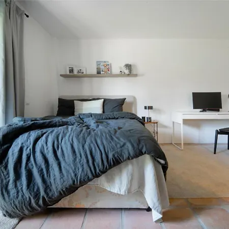 Bianca Elegant 4br Beachside Near Golf, Restaurants & Puerto Banus Prázdninový dům *
