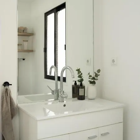 Prázdninový dům Bianca Elegant 4br Beachside Near Golf, Restaurants & Puerto Banus Estepona